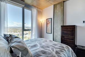 2 quartos, ferros/tábuas de passar roupa, Wi-Fi, roupa de cama