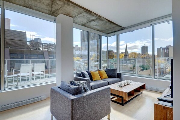 TV - Les Immeubles Charlevoix - 760705 (Ville de Québec)