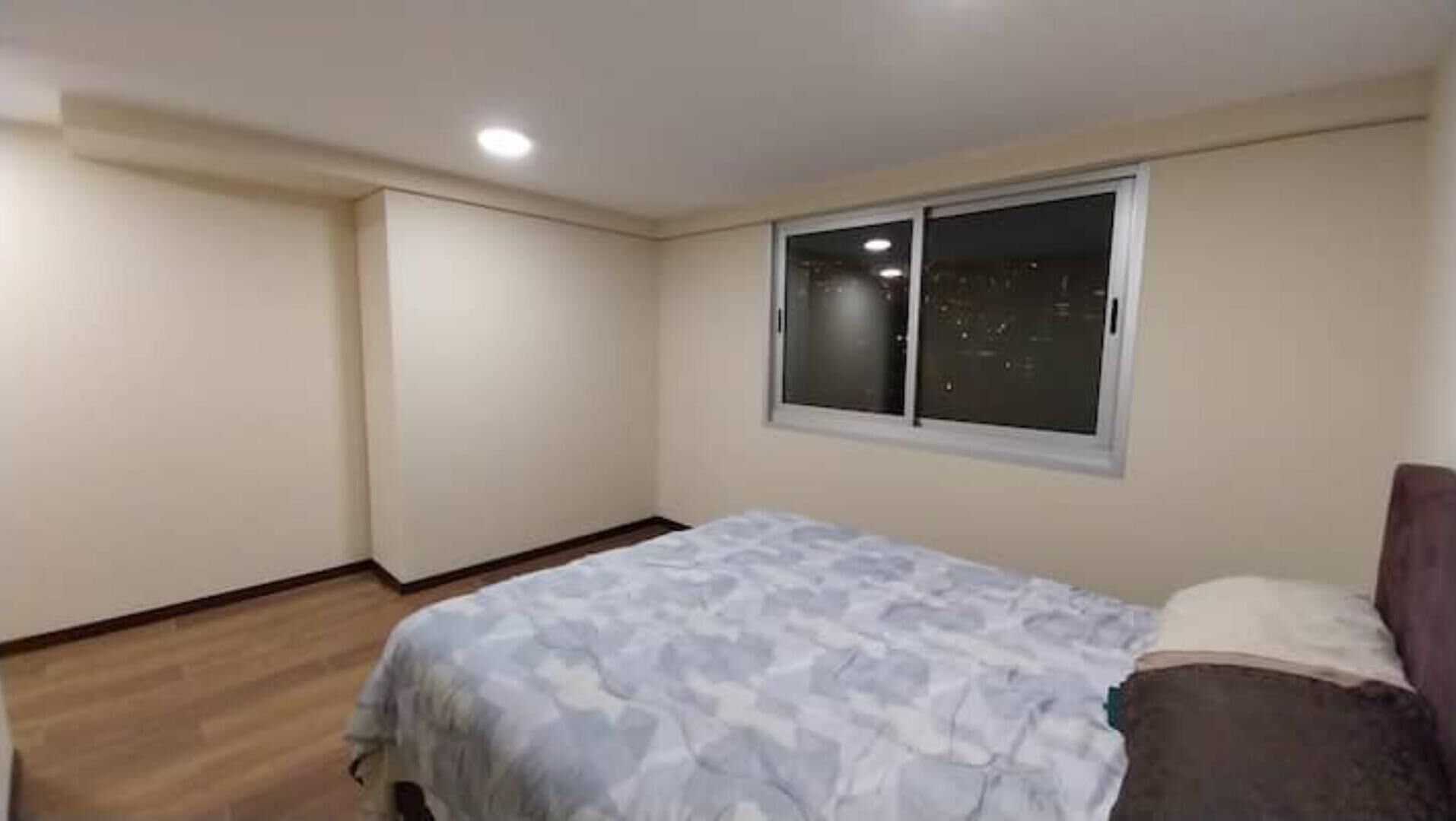 2 bedrooms