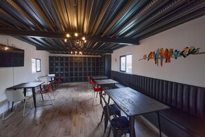 Dining room - Suites Veinti2 (Mexico City)