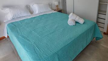 2 habitaciones, cuna de viaje, wifi y ropa de cama