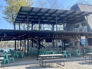 Outdoor dining - Lakefront, Views, Private Dock, Boat Rental, Bunks, Near Clemson, Kayaks! (Starr)