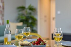 Dining - Dandelion apartments 4 - Chania Old Town - Sea view (Chania)