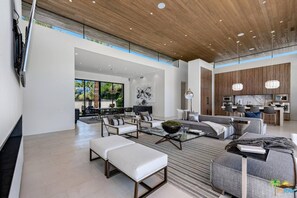 Rumah, akses difabel | 5 kamar tidur