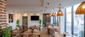 Elegance Boutique Hotel