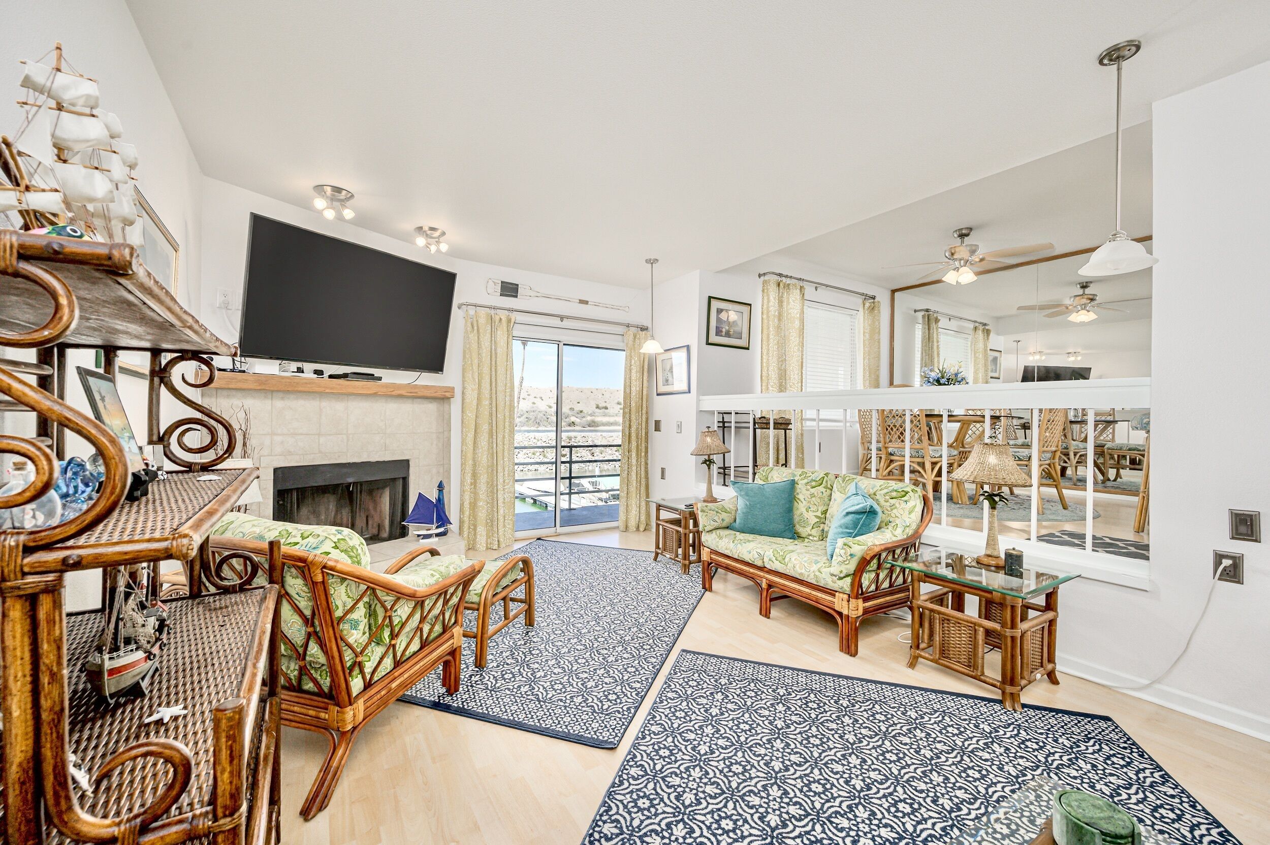 Private Marina Villas Retreat w/ Riverfront Views!