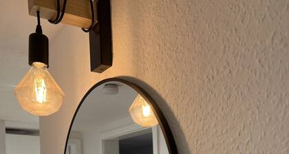 Stilvolle Wohnung mit eigenen Stellplatz und KĂŒche