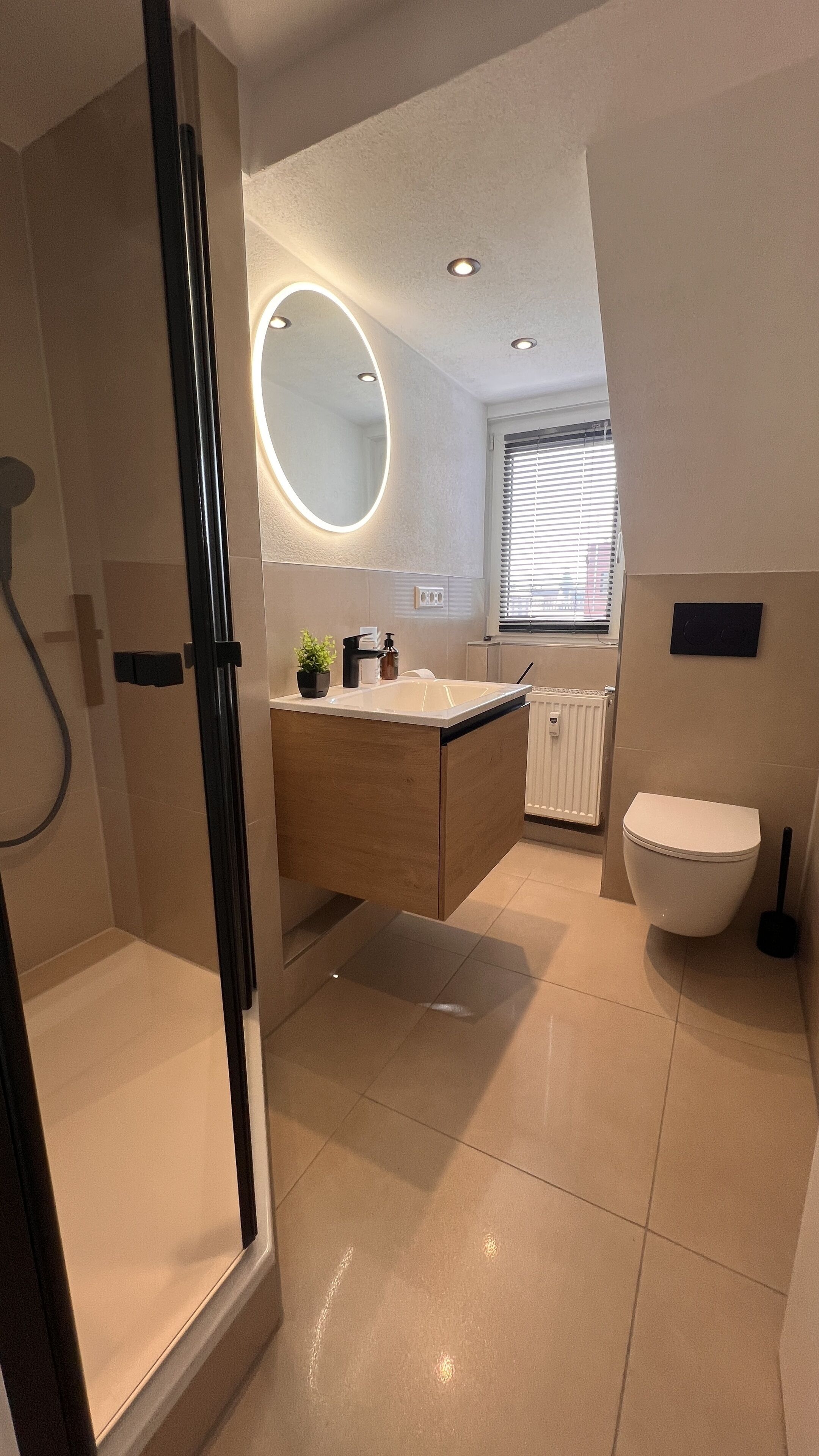 Handtücher, Seife, Shampoo, Toilettenpapier