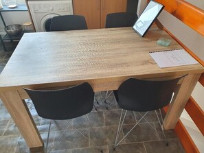 Dining - Private Double Bedrooms near Nottingham City (Radford)