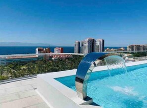 Outdoor pool, a heated pool - Náutico: Hermosa Vista al Muelle (Puerto Vallarta)