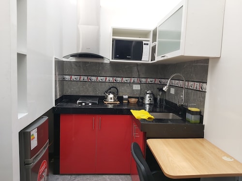 Fully equipped studio with kitchen; ideal for long stays.