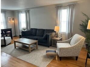 Smart TV - Lakeside on Miner (Muskegon)