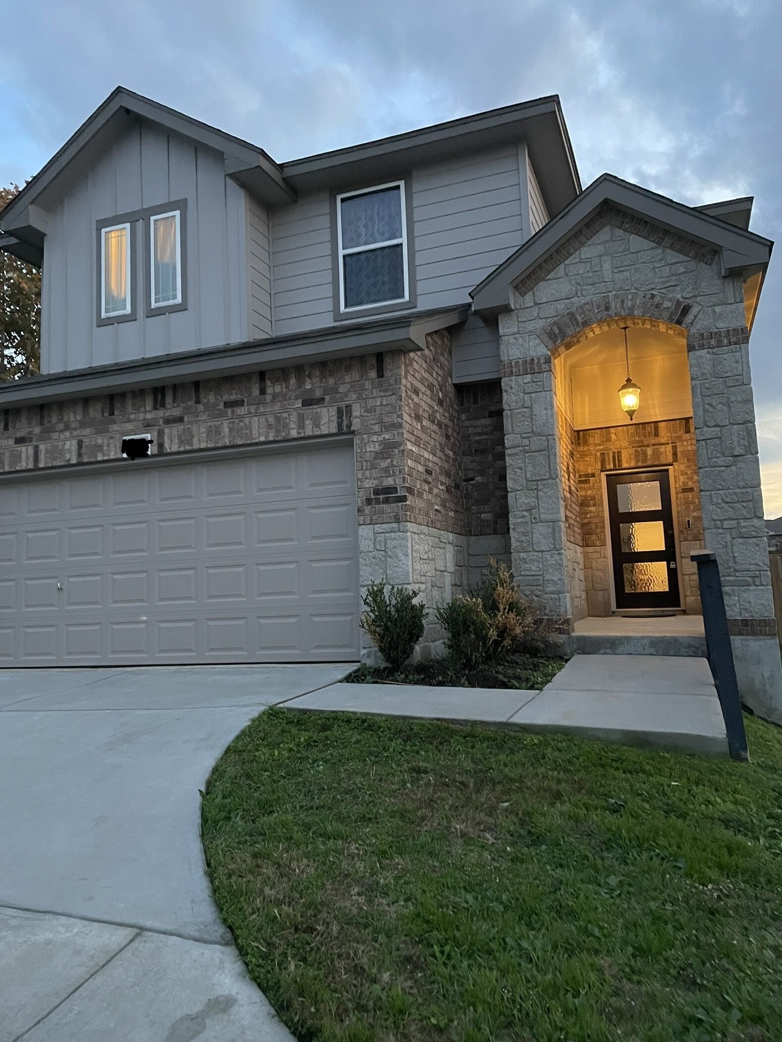 Spacious home with skyline view - minutes from attractions and dining. 