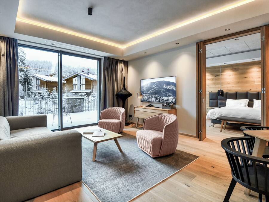 Swiss, Grand kamer | Luxe beddengoed, donzen dekbedden, Select Comfort-bedden, een minibar