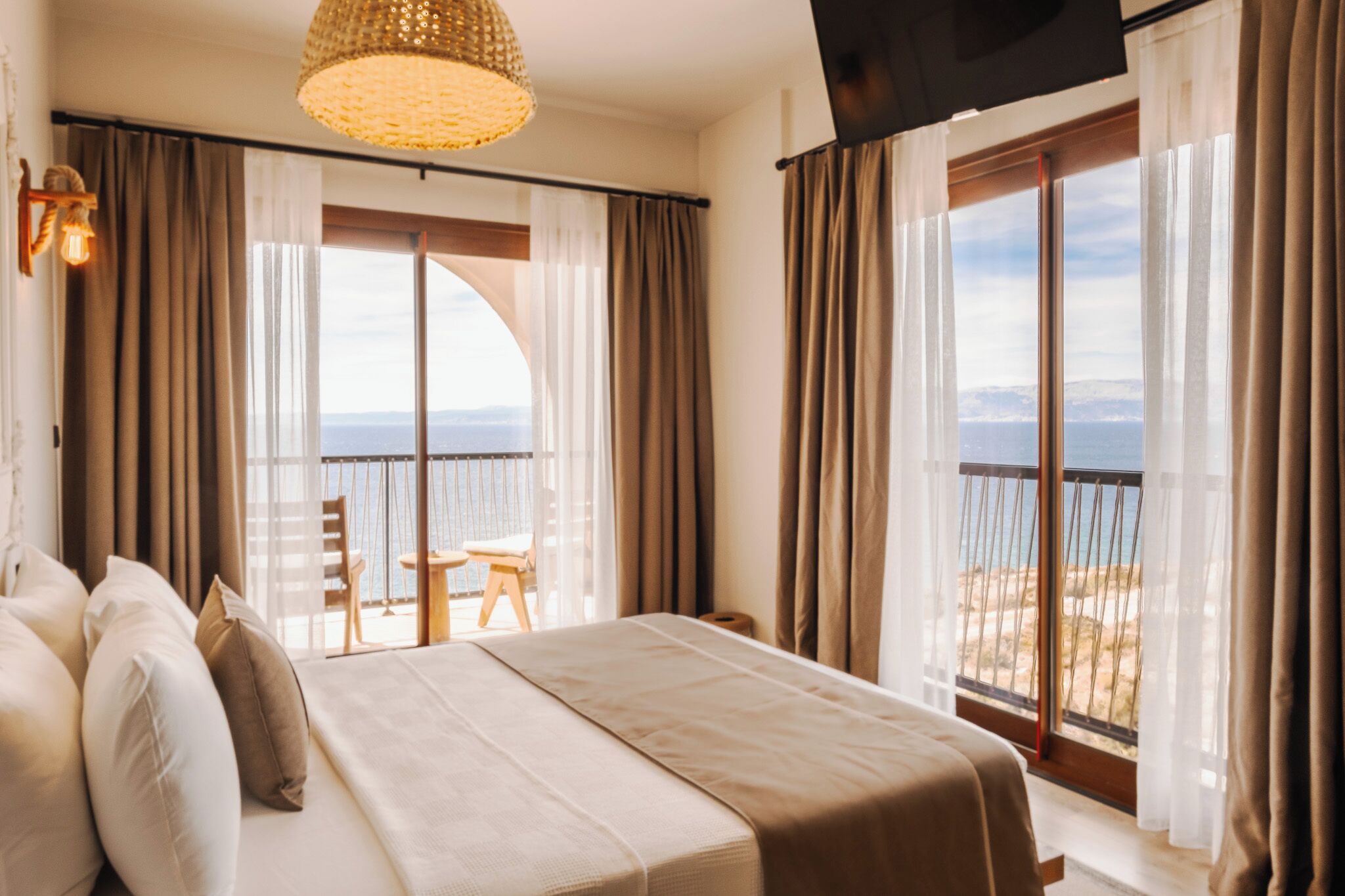 Panorama-Zimmer, Meerblick | Hochwertige Bettwaren, Minibar, Zimmersafe, schallisolierte Zimmer