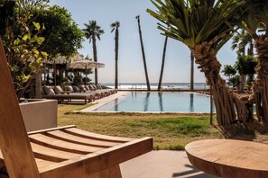 Exclusive Room, Pool View, Sea Facing | Premium bedding, minibar, in-room safe, soundproofing - LSaranda House Cesme +16 Adults Only (Cesme)