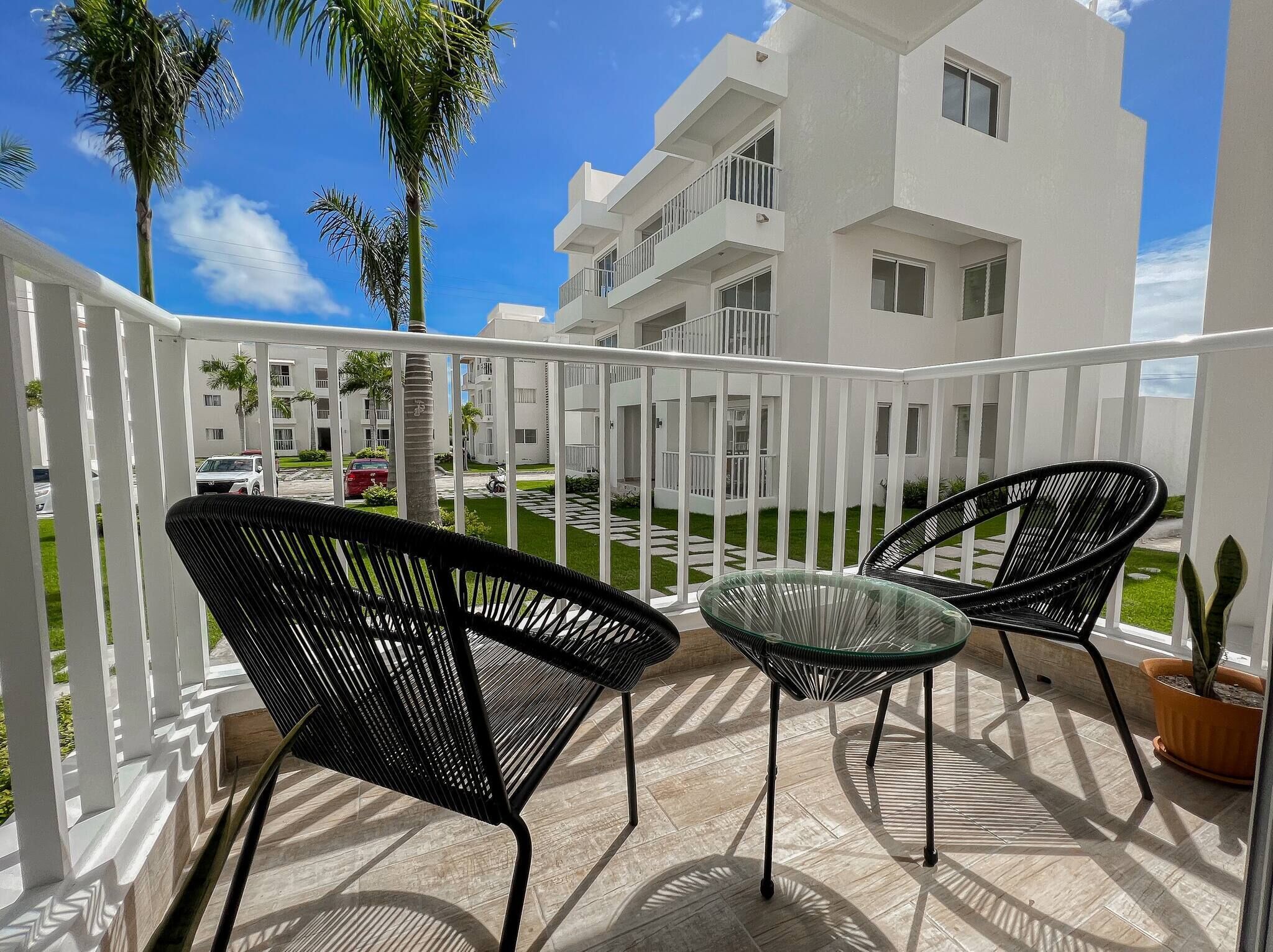 Apartment, 3 Bedrooms, Accessible, Balcony | Property grounds