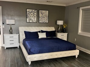 4 bedrooms, desk, iron/ironing board, travel crib
