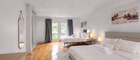 1 slaapkamer, een strijkplank/strijkijzer, wifi, beddengoed