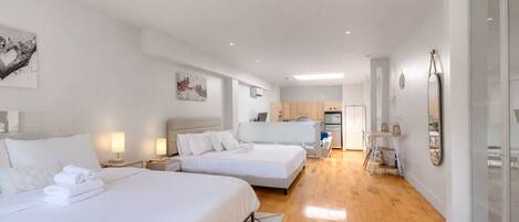 1 habitación, tabla de planchar con plancha, wifi y ropa de cama