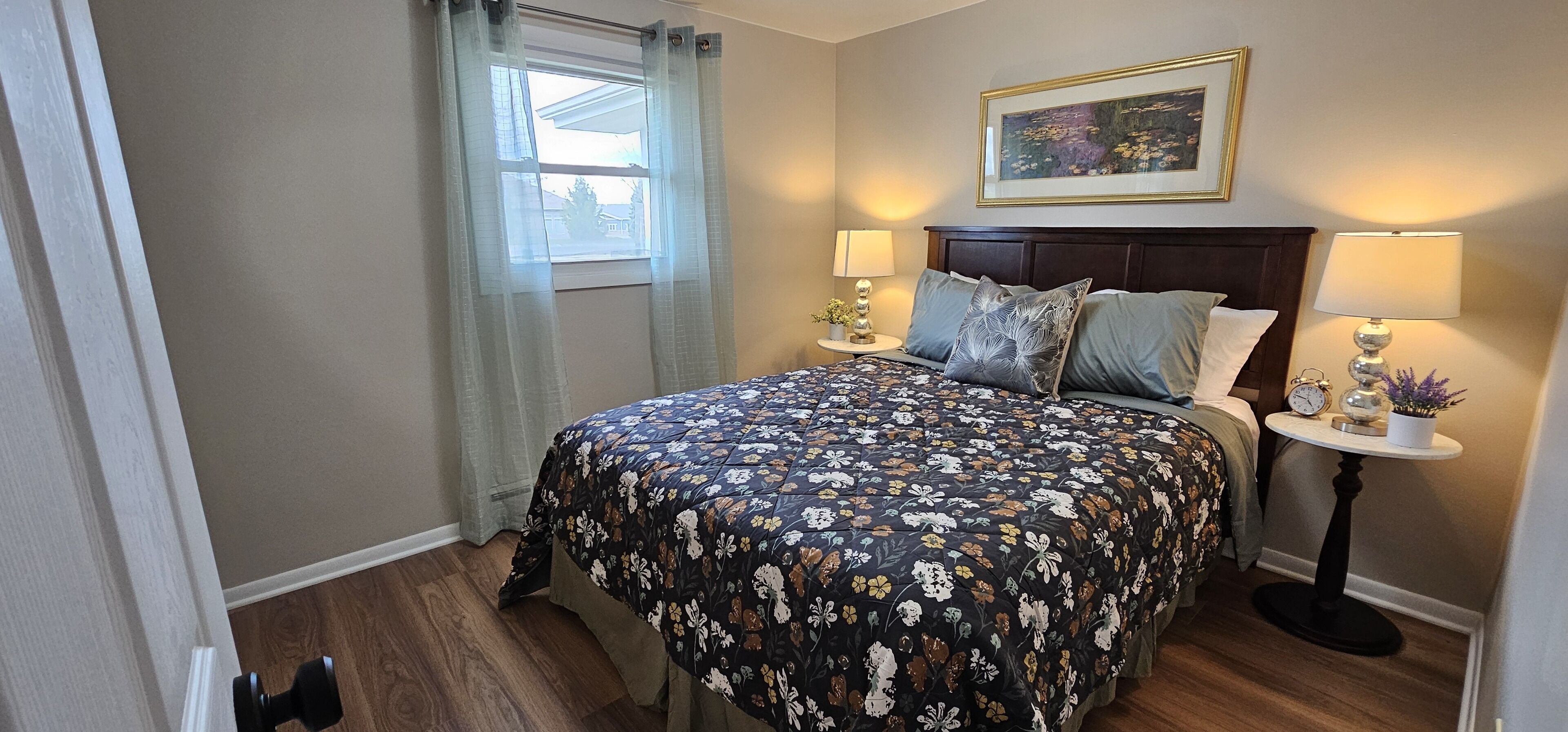 3 soverom, strykejern/-brett, reiseseng for barn og wi-fi (inkludert)