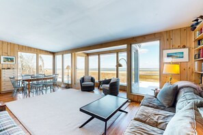 تلفزيون، كُتُب