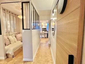 3 bedrooms, free WiFi - Appartement Confortable de 4 Chambres à Coucher sur la Seine (Paris)