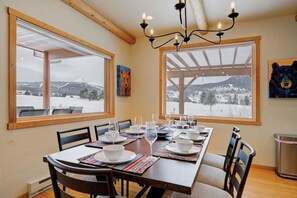 Dining - Private Hot Tub! Pool Table, Mountain Views, Ski Shuttle close by! (Big Sky)