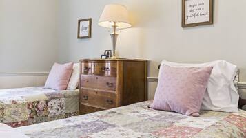 2 chambres, fer et planche Ă repasser, Wi-Fi, draps fournis