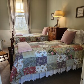 2 Schlafzimmer, Bügeleisen/Bügelbrett, kostenloses WLAN, Bettwäsche