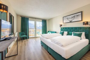In-room safe, desk, laptop workspace, free WiFi - Vitalhotel Kaiserhof (Telfs)