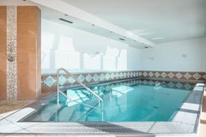 Indoor pool - Vitalhotel Kaiserhof (Telfs)