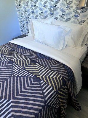 Individually decorated, desk, free WiFi, bed sheets