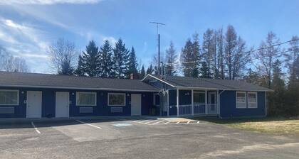 Wolastoq Inn & Suites