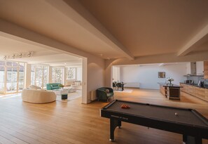 Luxury Duplex | Living area - Châtelain III (Brussels)