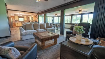 Smart TV, fireplace, books