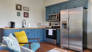 Private kitchen - Ruth at the Laurel Lofts (Laurel)