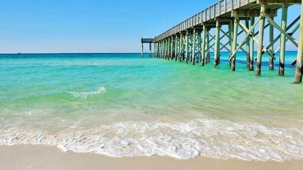 Unclassified image, 1 of 39, button - 4819B Stunning Townhouse - 2 bed/2.5 bath Pet Friendly! (Panama City Beach)