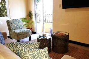 Living area - Modern Apartment in Paradise
(Kingston)