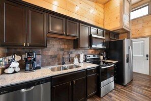 Fridge, microwave, oven, stovetop - Best Location! Dollywood & PF Downtown! Brand New with MTN View, Hot Tub,Games (Sevierville)
