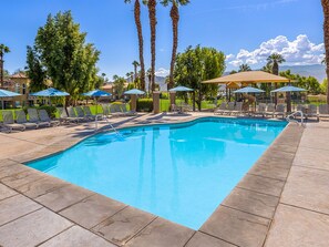 Pool - 
Marriott Shadow Ridge Enclaves 
2 bedroom Villa 
Coachella music festival Indio (Palm Desert)