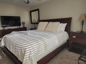 5 bedrooms, iron/ironing board, free WiFi, bed sheets