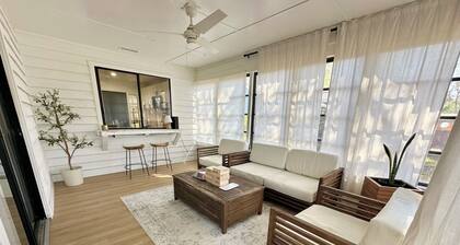 The White House+Pet Friendly