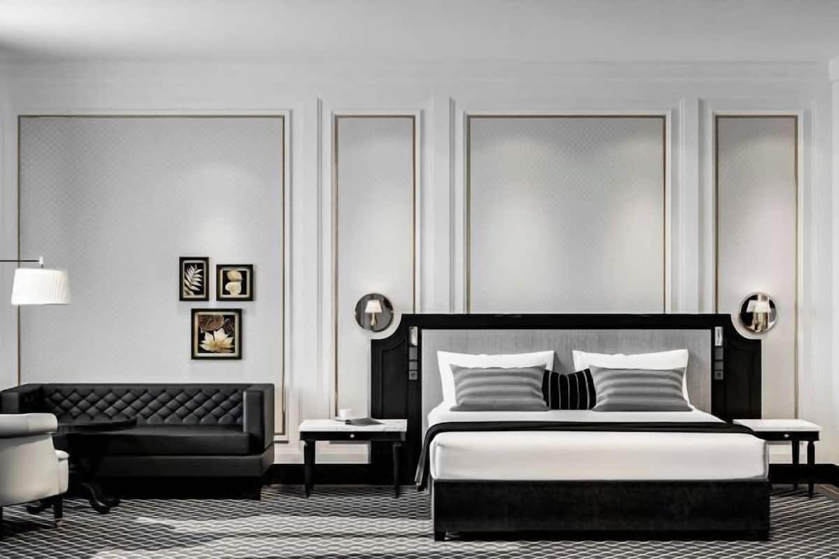 1 bedroom, Egyptian cotton sheets, premium bedding, down duvets