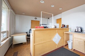 Reception - Budget Inn Madras By OYO (Madras)
