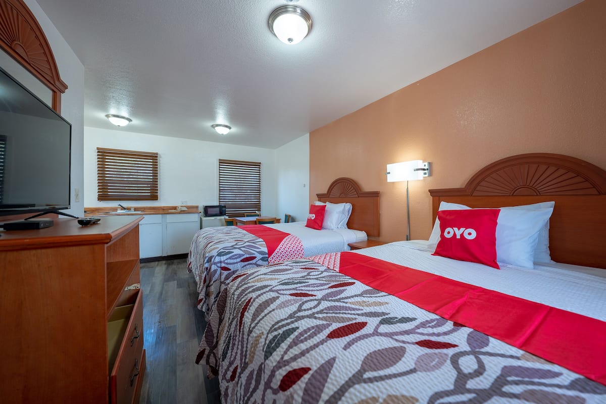 Desk, free WiFi, bed sheets