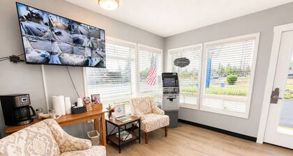 Royal Gateway Motel