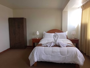 Individually decorated, desk, free WiFi - Hotel Casa Shami (Cusco)