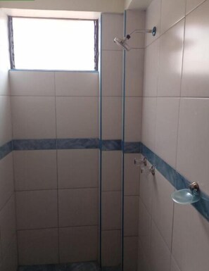 Comfort Suite, Jetted Tub | Bathroom - Hotel Casa Shami (Cusco)