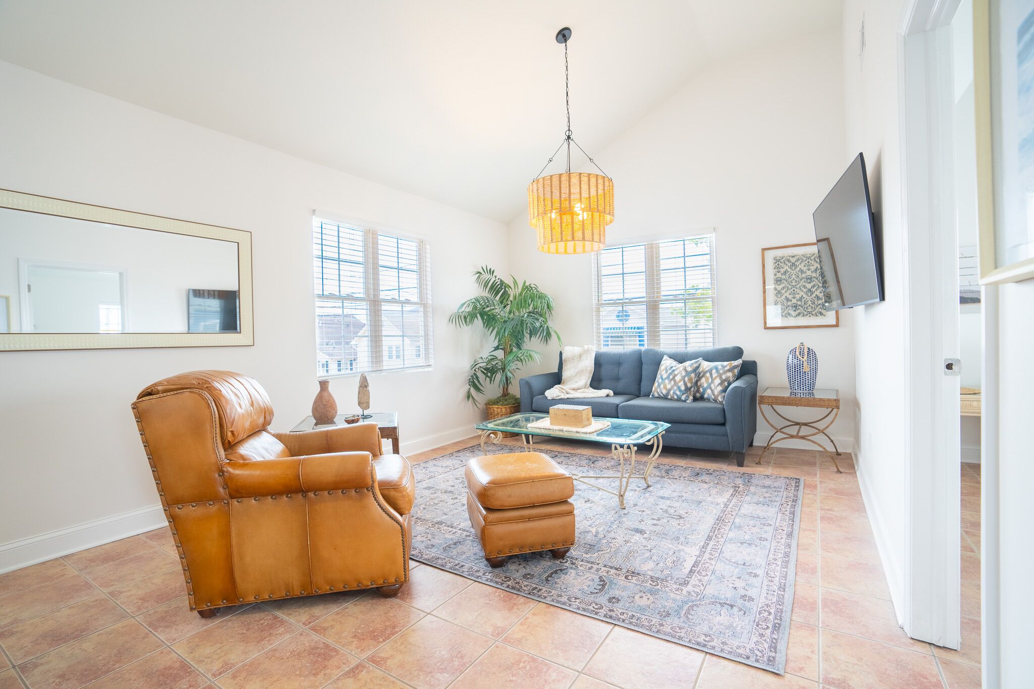 Seaside Serenity: 3-Bedroom Escape with Beach Access